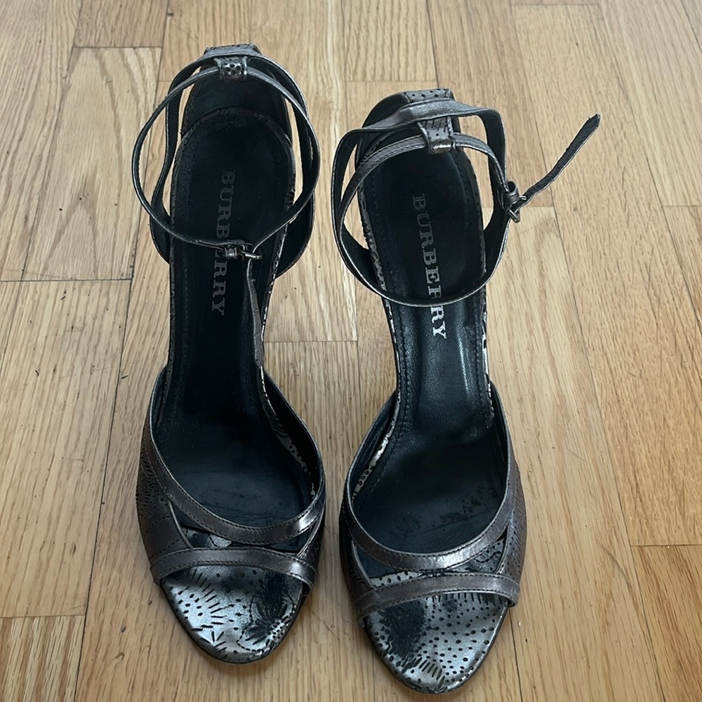 Burberry metallic heels